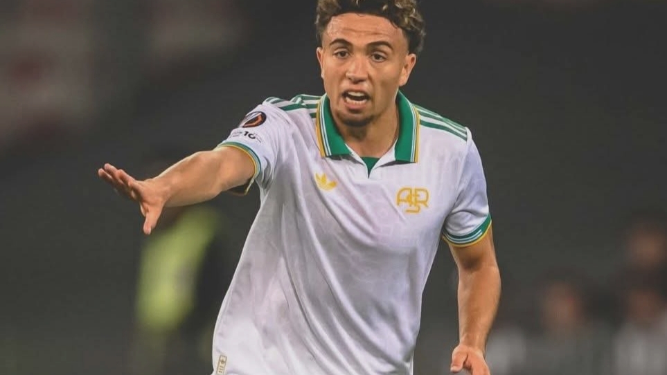 نائل العيناوي يرد على مدرب روما الإيطالي في الدوري الأوروبي